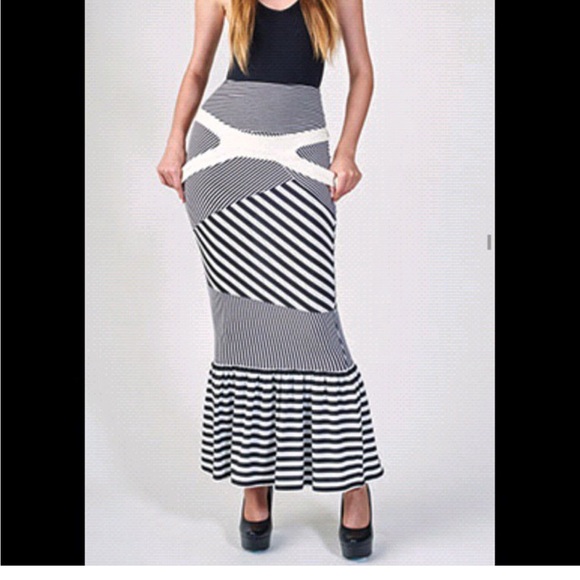 Nuvula mermaid striped skirt with harness belt. - Picture 3 of 4